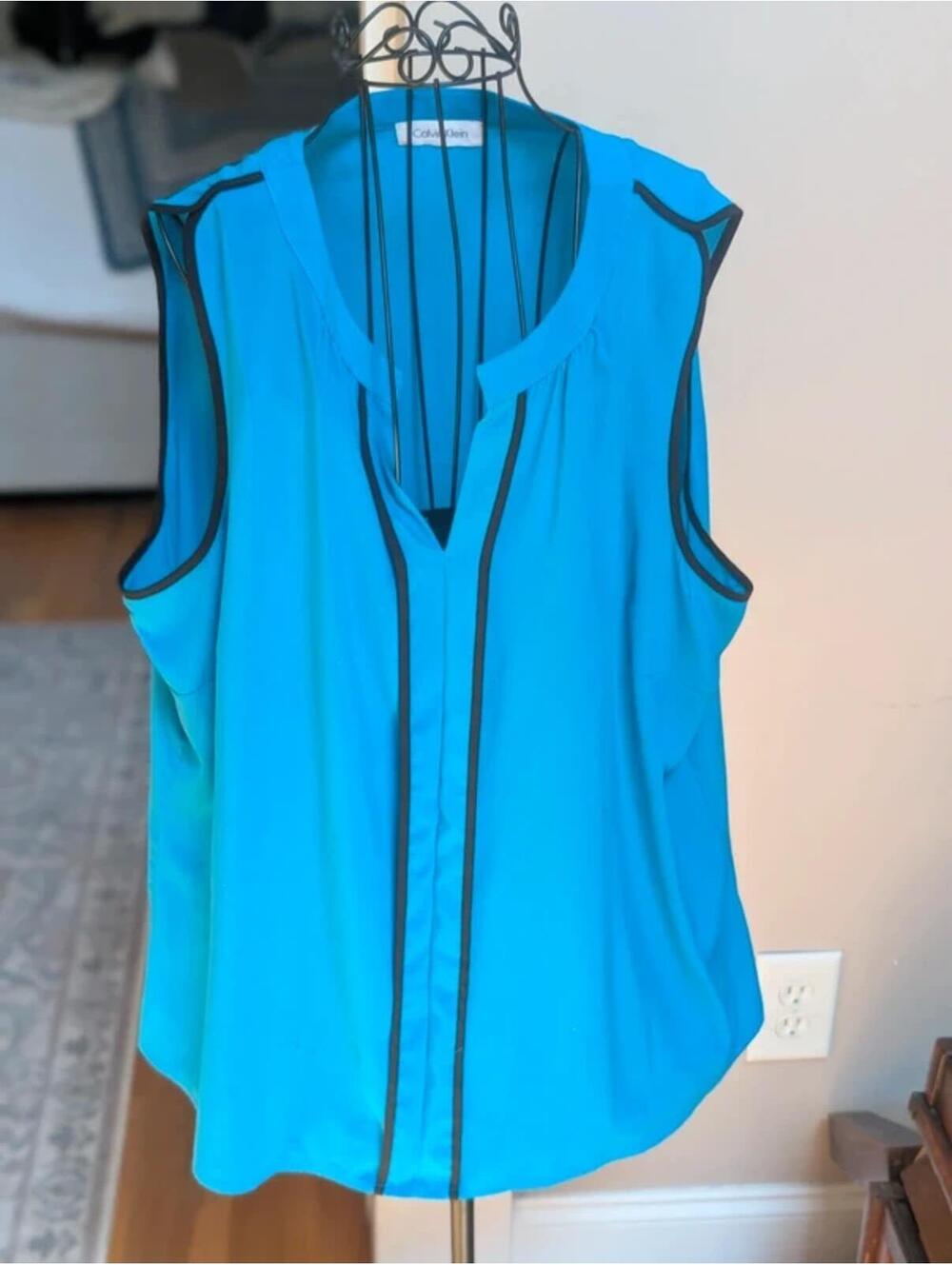 Calvin Klein Women's Turquoise Sleeveless Blouse with Black Trim, Size Large